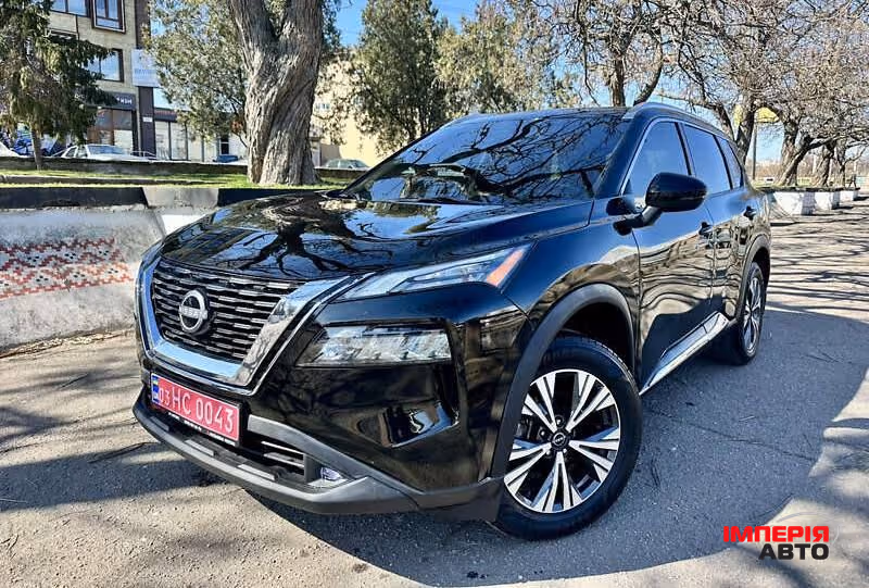 Nissan Rogue - фото 1