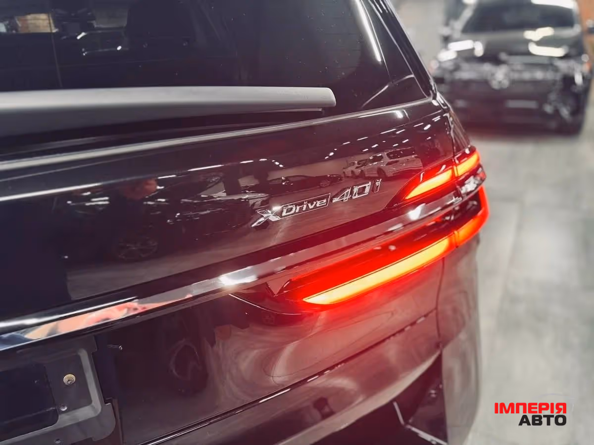 BMW X7 - фото 3