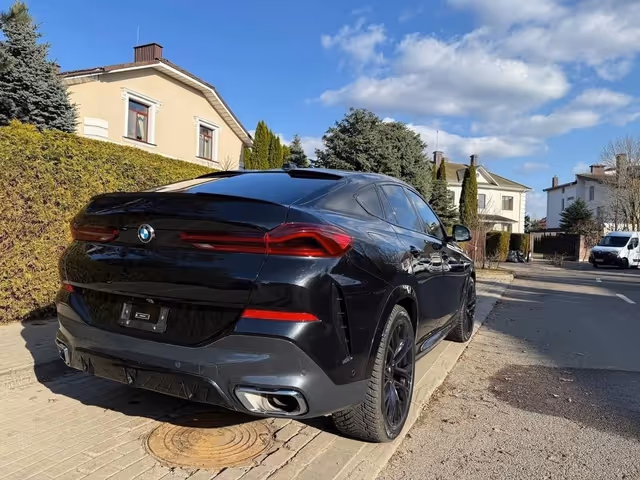 BMW X6 - фото 4