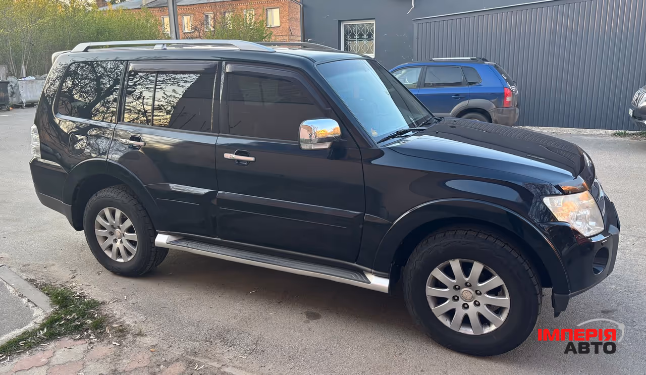 Mitsubishi Pajero - фото 17
