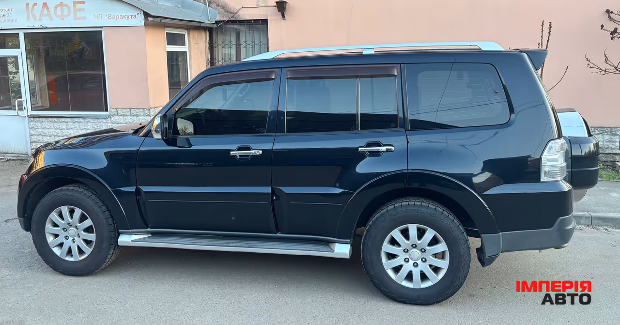 Mitsubishi Pajero - фото 19
