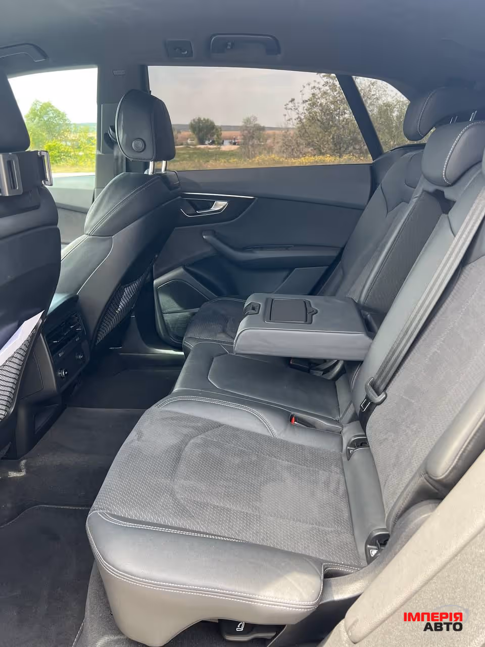 Audi Q8 - фото 14
