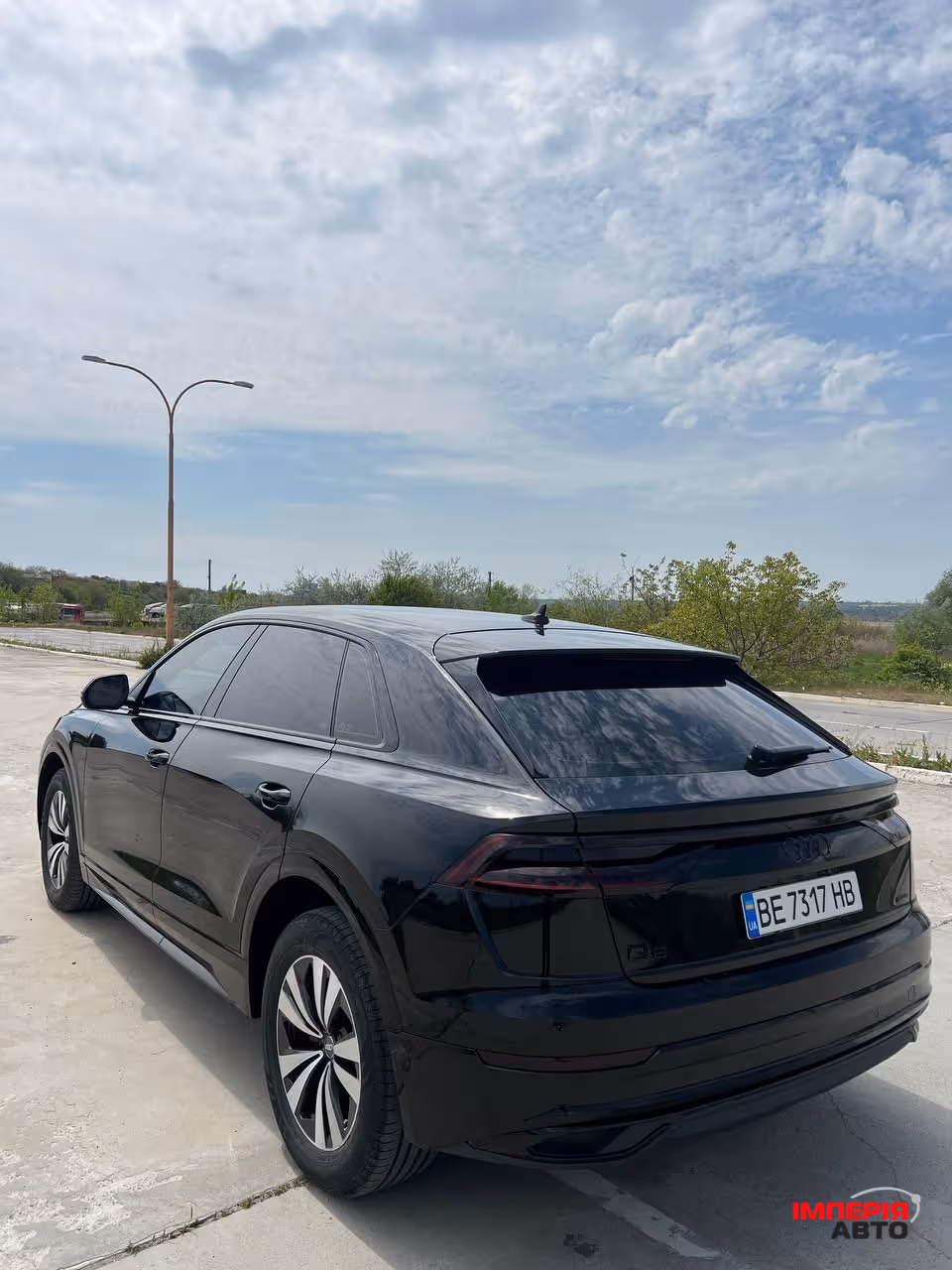 Audi Q8 - фото 7