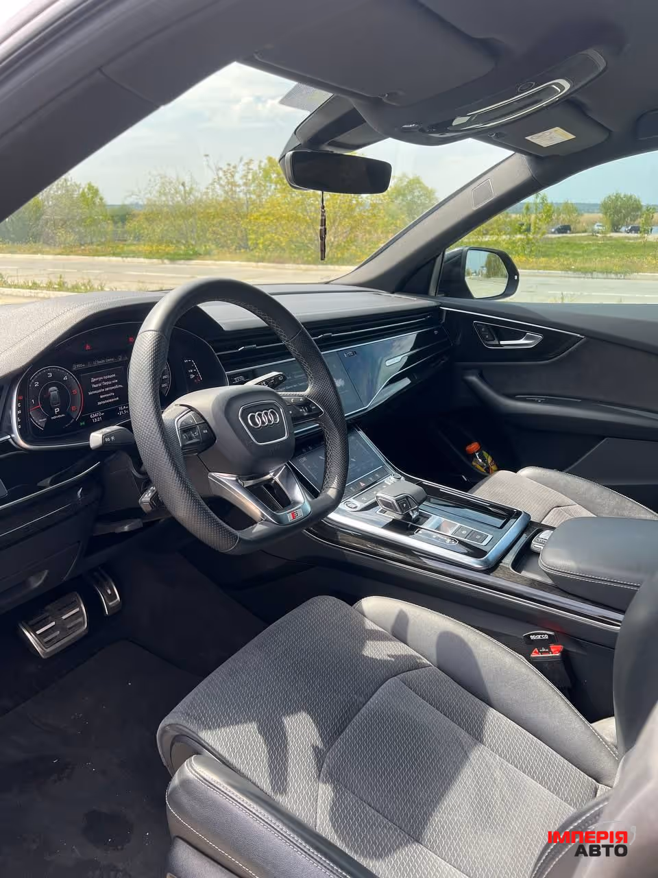 Audi Q8 - фото 13