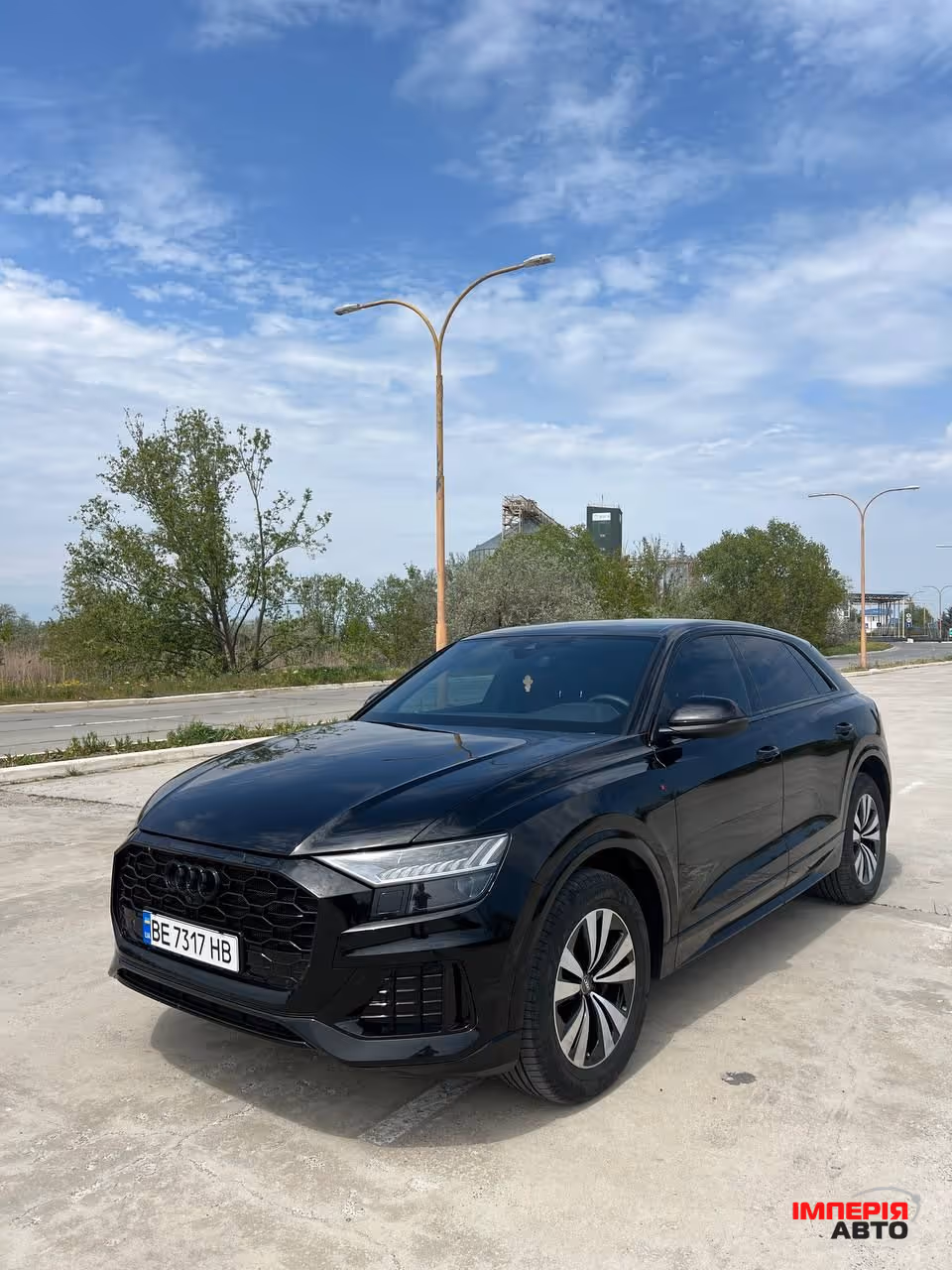 Audi Q8 - фото 9