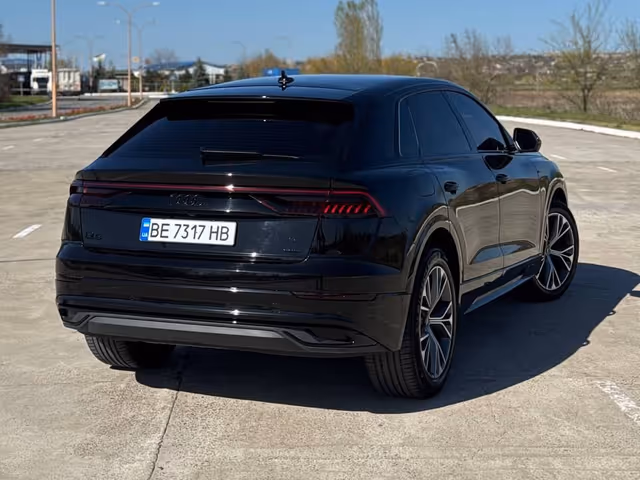 Audi Q8 - фото 2