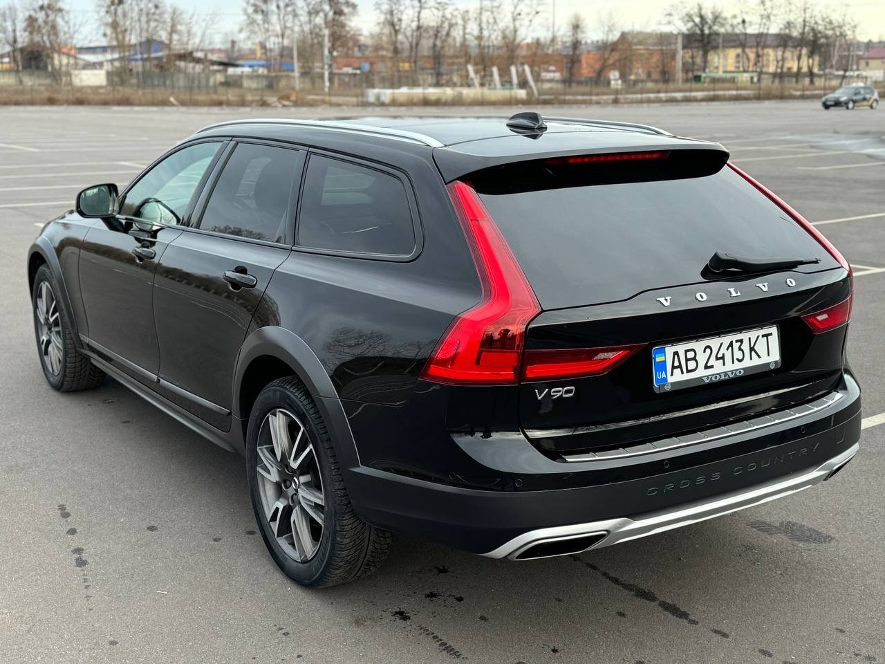 Volvo V90 Cross Country - фото 56