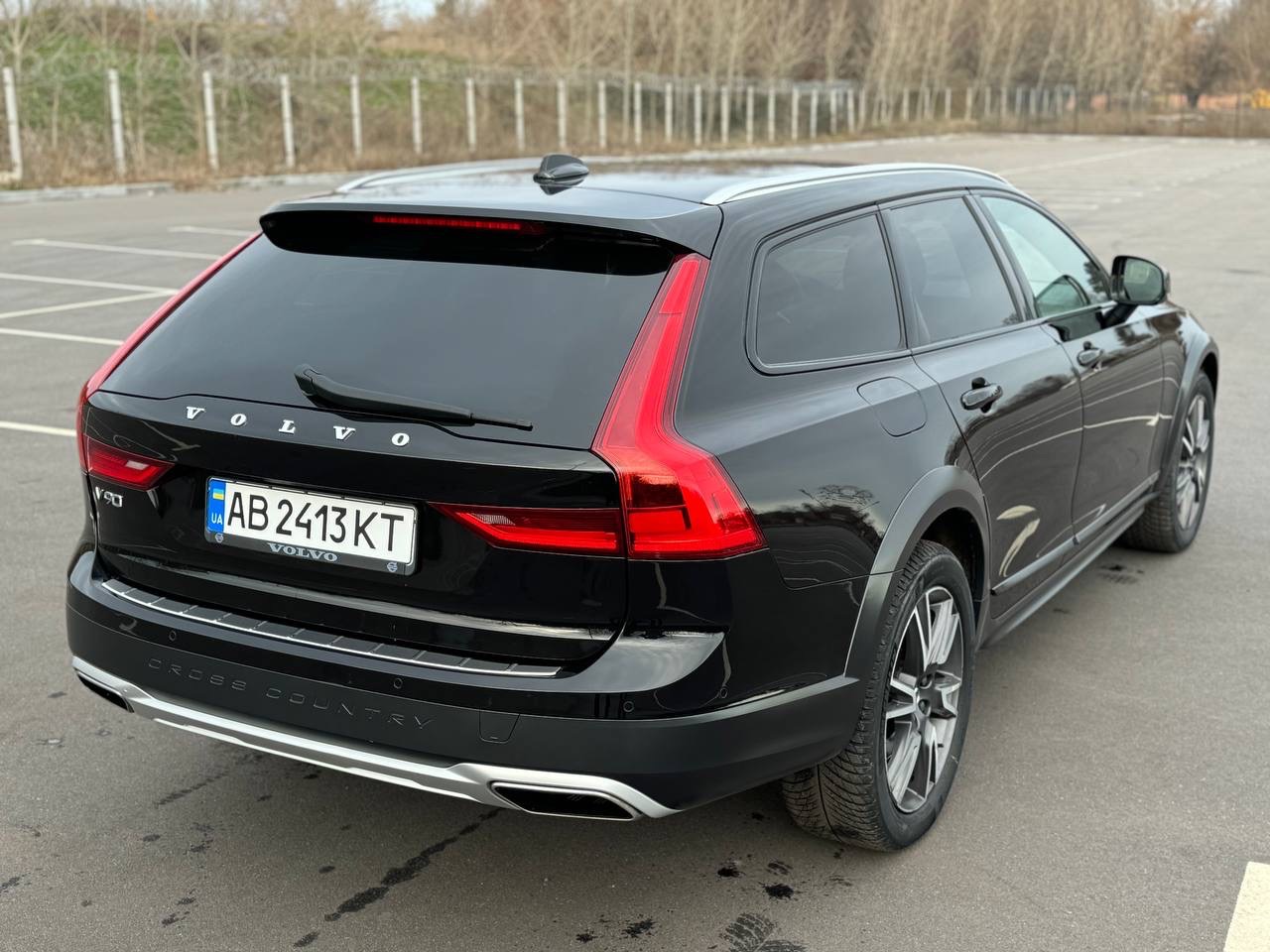 Volvo V90 Cross Country - фото 54