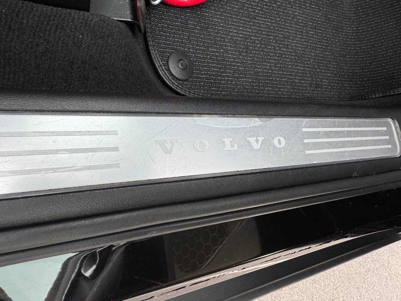 Volvo V90 Cross Country - фото 23