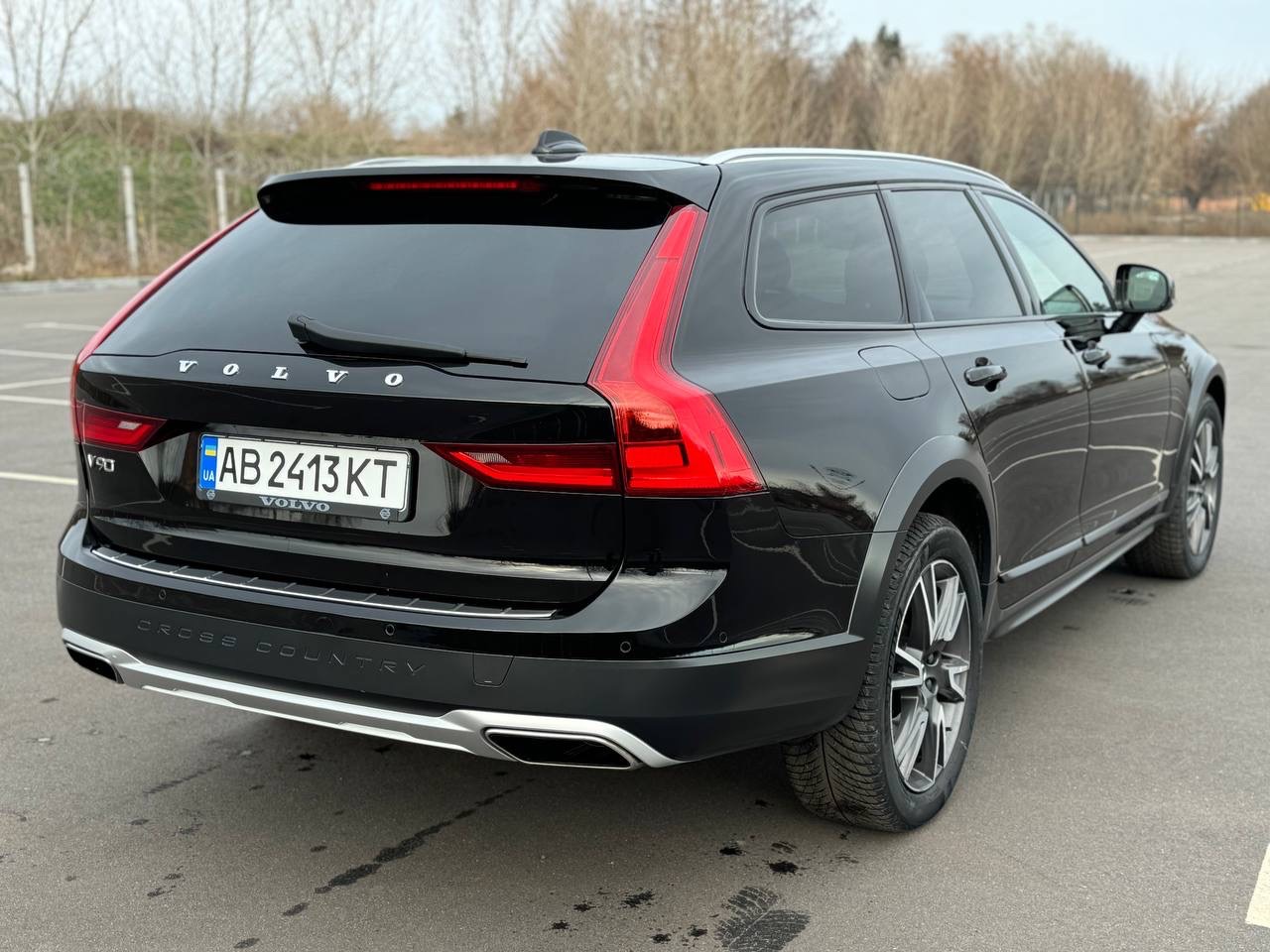 Volvo V90 Cross Country - фото 37