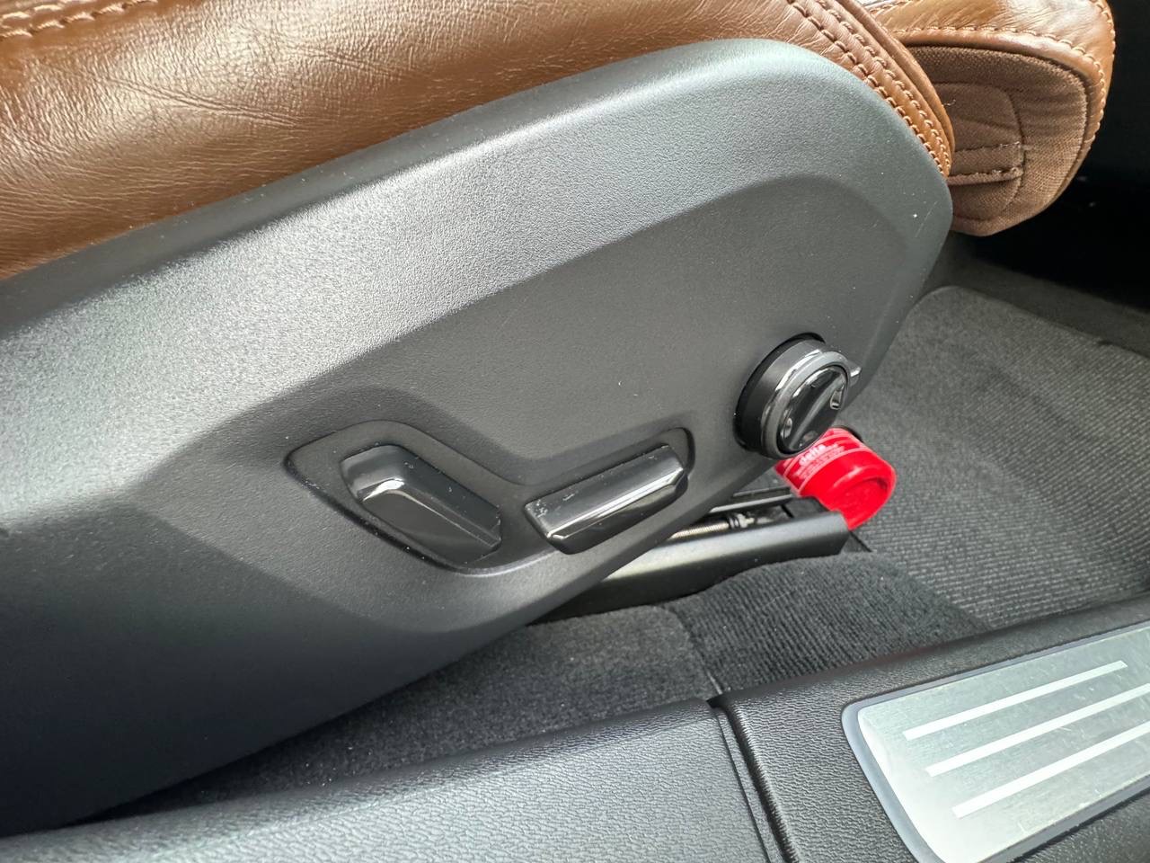 Volvo V90 Cross Country - фото 28