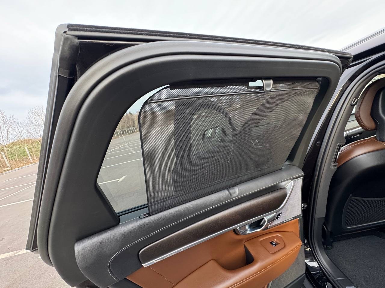 Volvo V90 Cross Country - фото 20