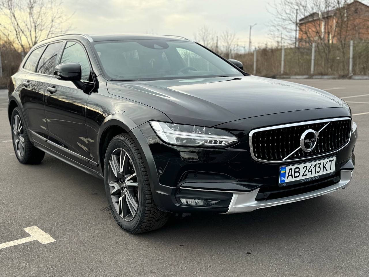 Volvo V90 Cross Country - фото 8