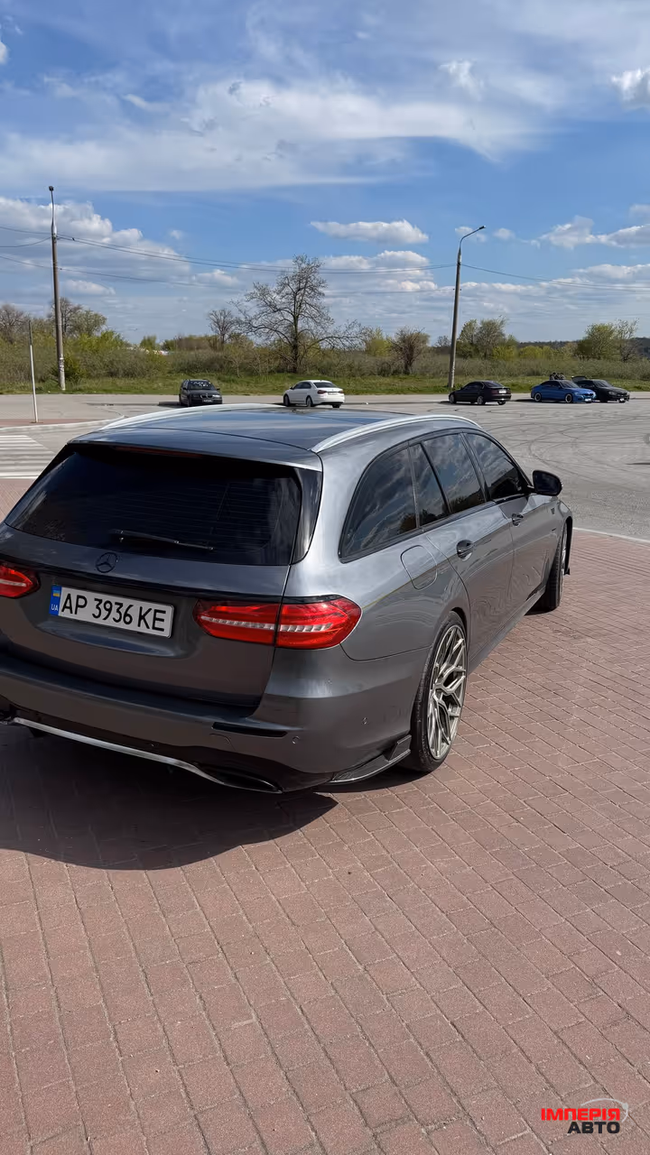 Mercedes-Benz E-Класс - фото 5
