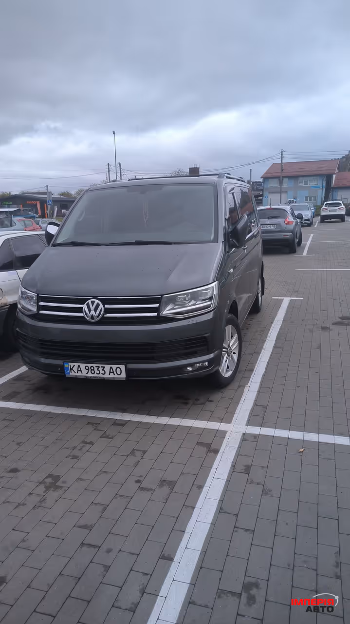Volkswagen Multivan - фото 1