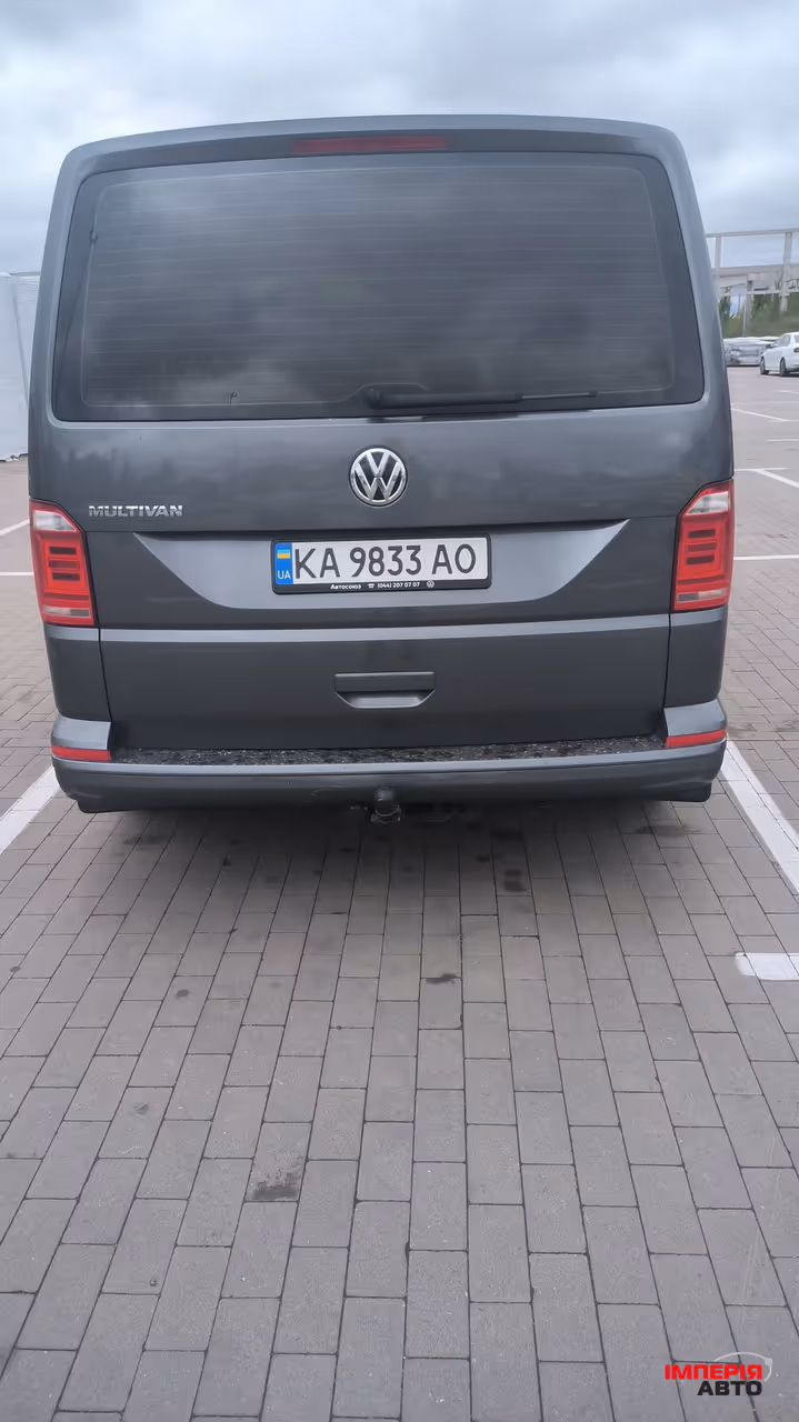 Volkswagen Multivan - фото 2