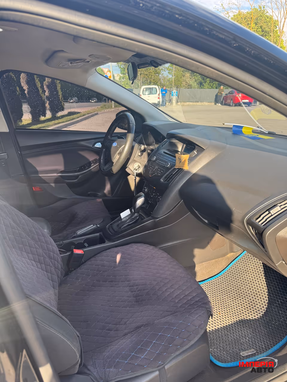 Ford Focus - фото 8