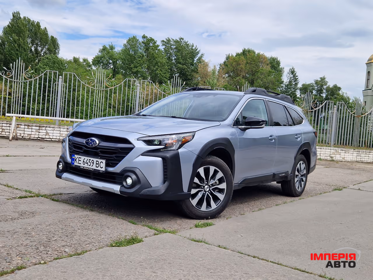 Subaru Outback - фото 1