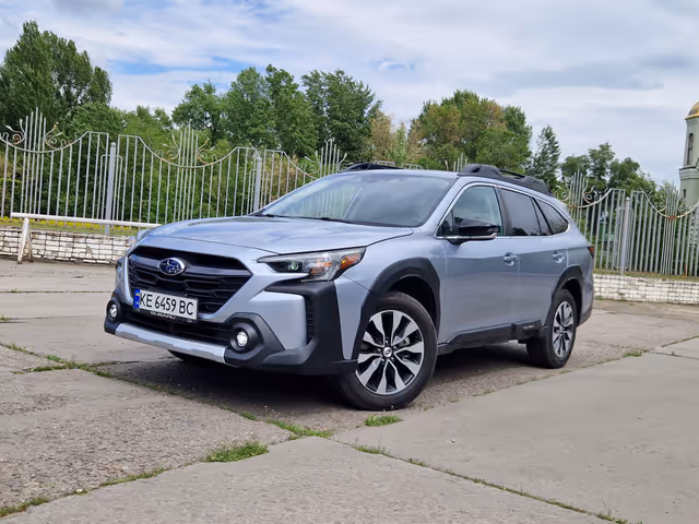 Subaru Outback - фото 1