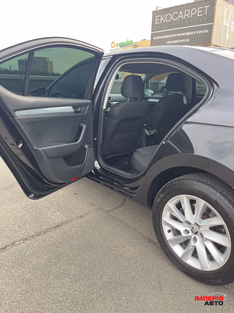 Skoda Superb - фото 19