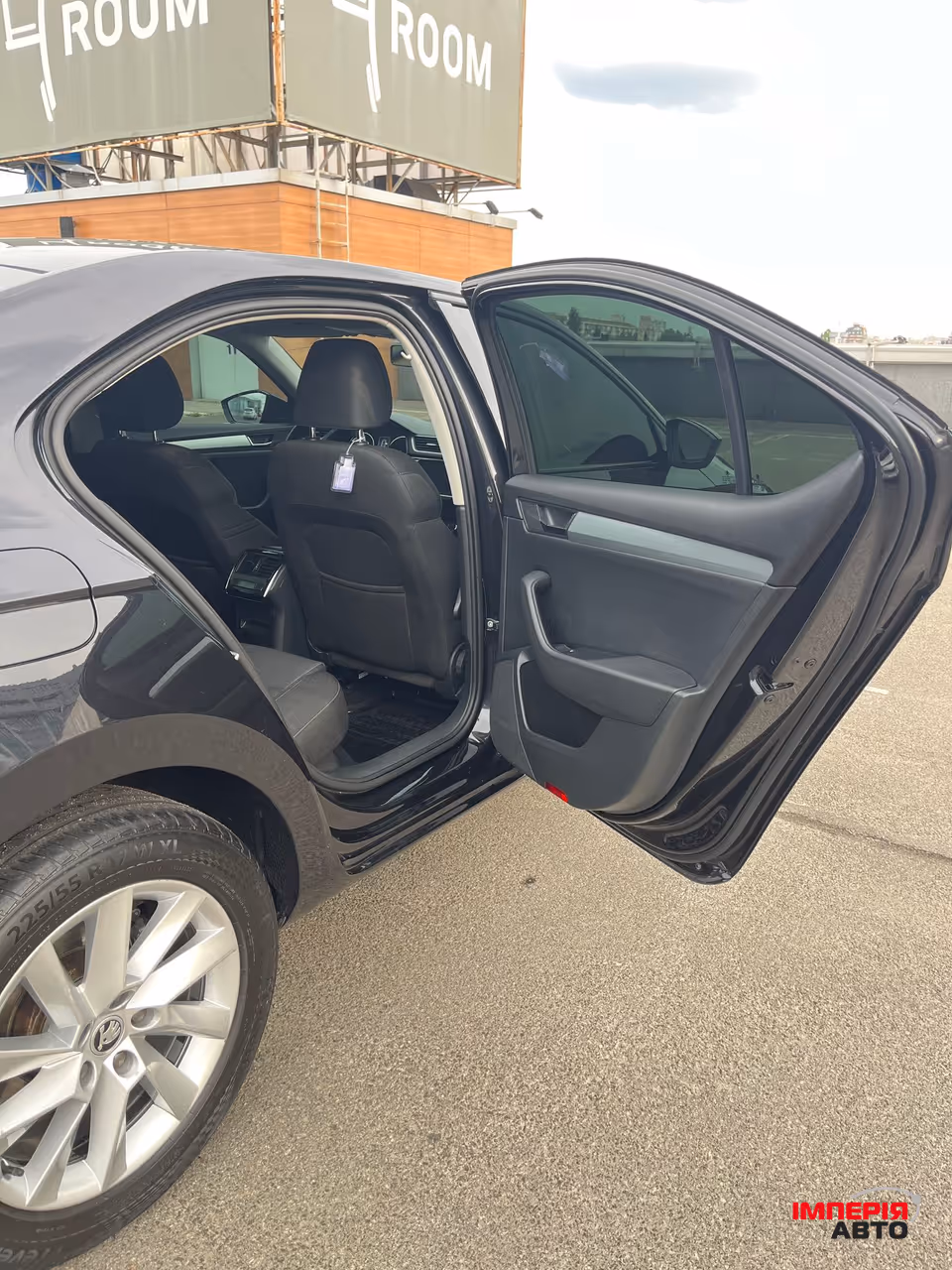 Skoda Superb - фото 15