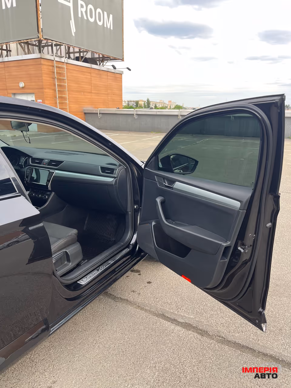 Skoda Superb - фото 13