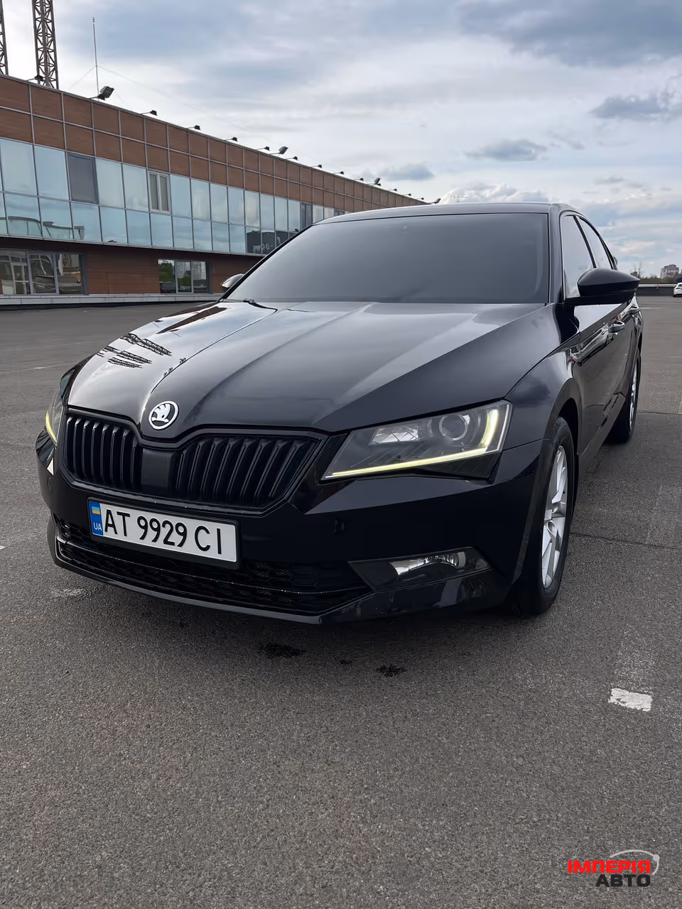 Skoda Superb - фото 1