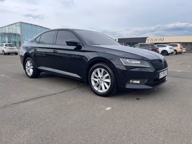 Skoda Superb - фото 5