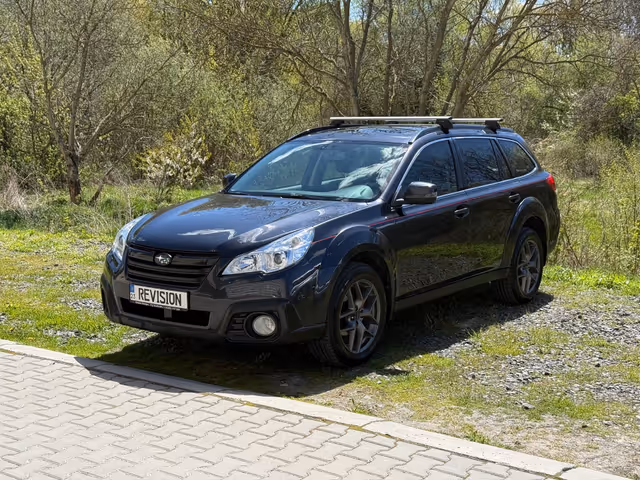 Subaru Outback - фото 1