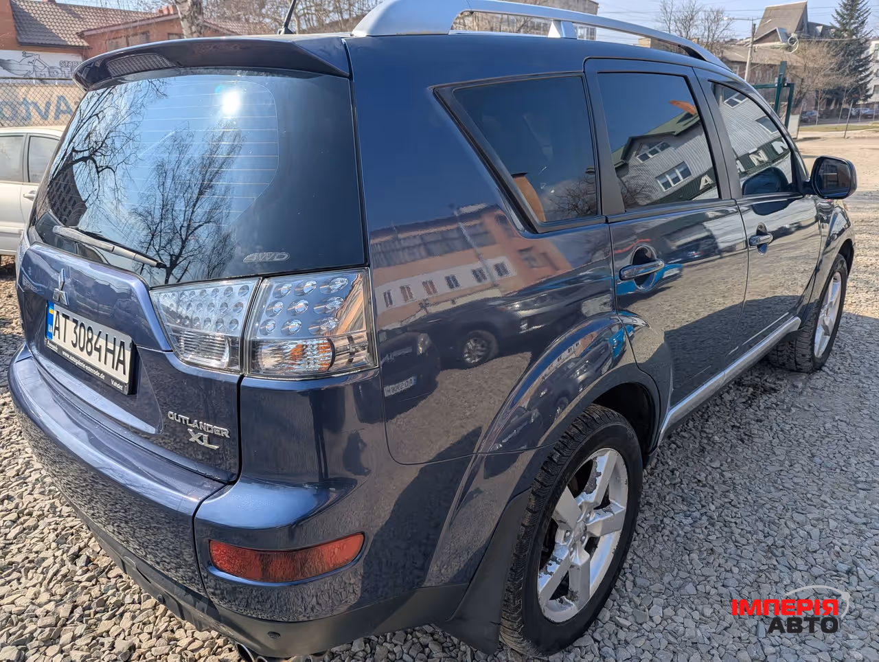 Mitsubishi Outlander - фото 4