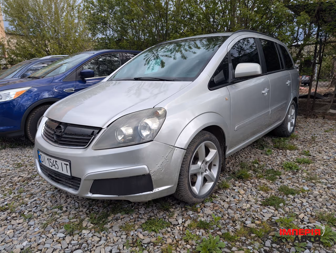 Opel Zafira - фото 1