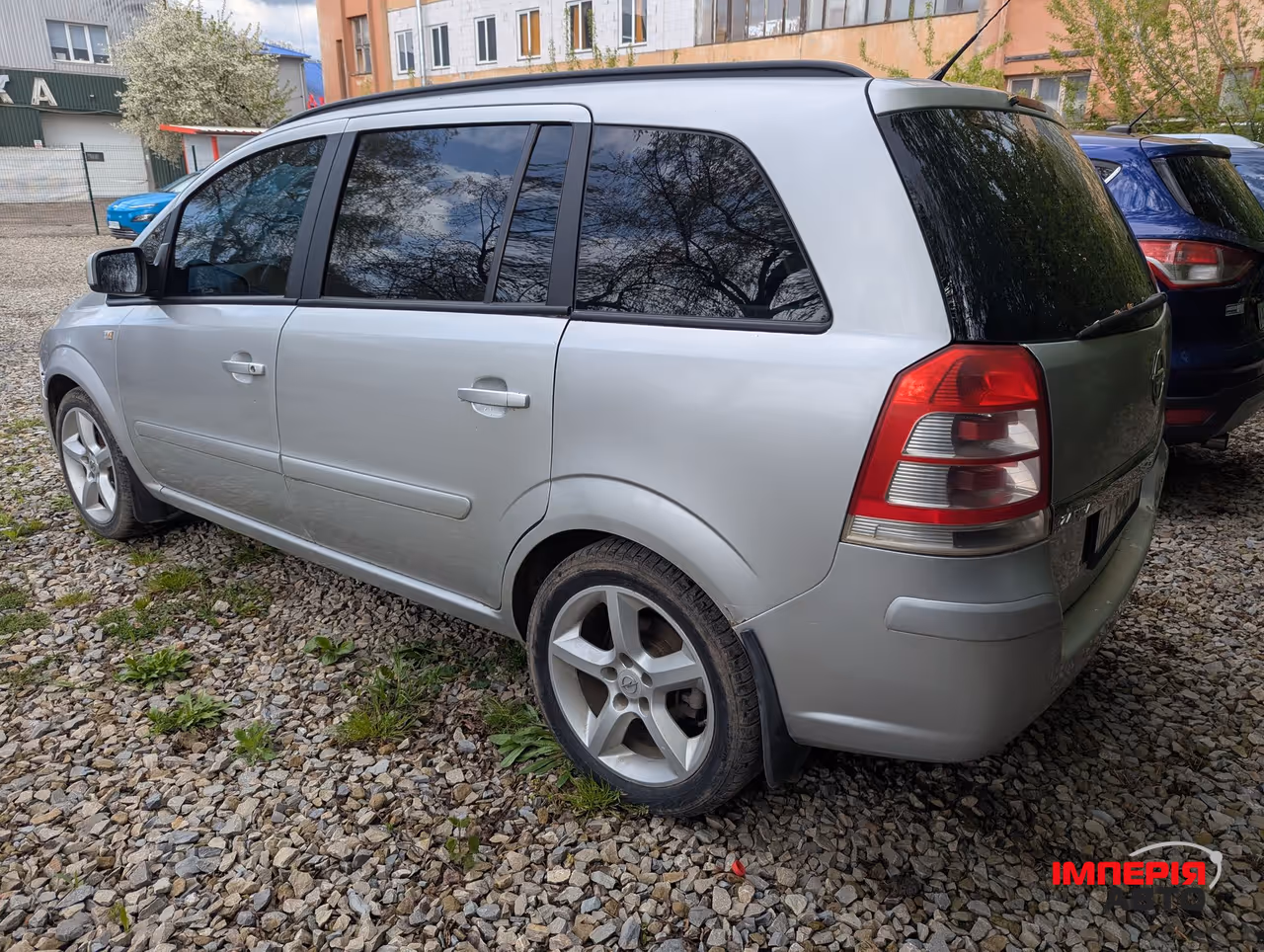 Opel Zafira - фото 2