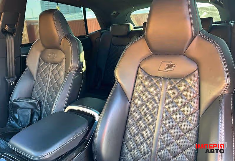 Audi Q8 - фото 7