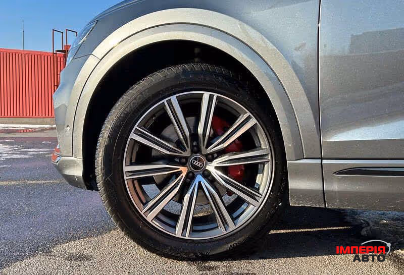 Audi Q8 - фото 9