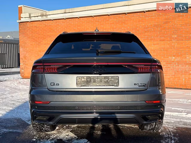 Audi Q8 - фото 4