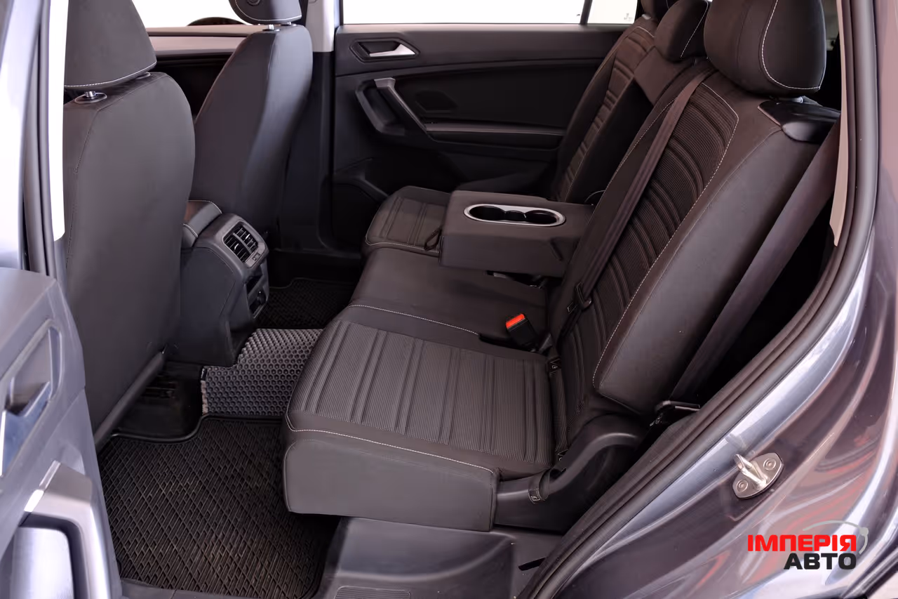 Volkswagen Tiguan - фото 8
