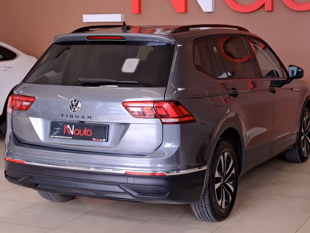 Volkswagen Tiguan - фото 5