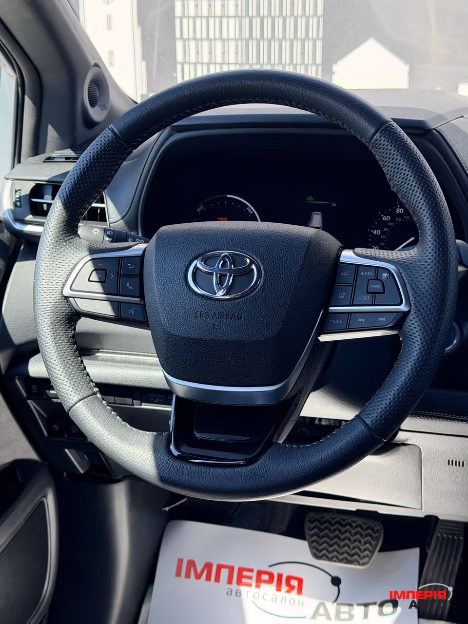 Toyota Sienna - фото 8