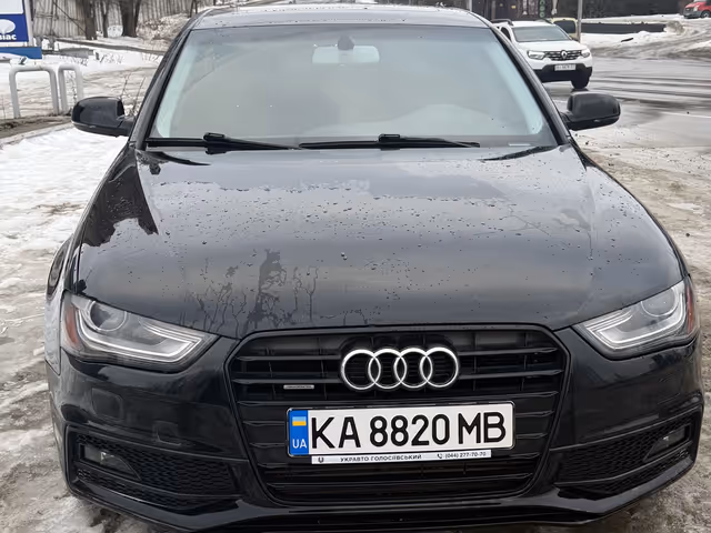 Audi A4 - фото 2