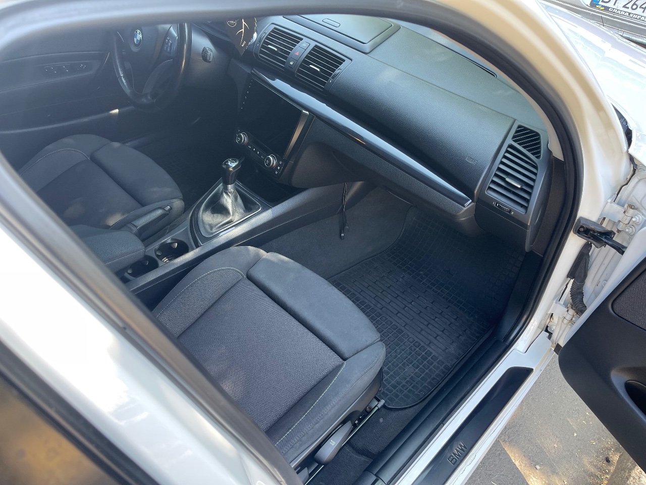 BMW 1 серії - фото 7