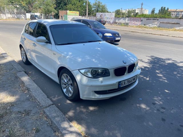 BMW 1 серії - фото 3