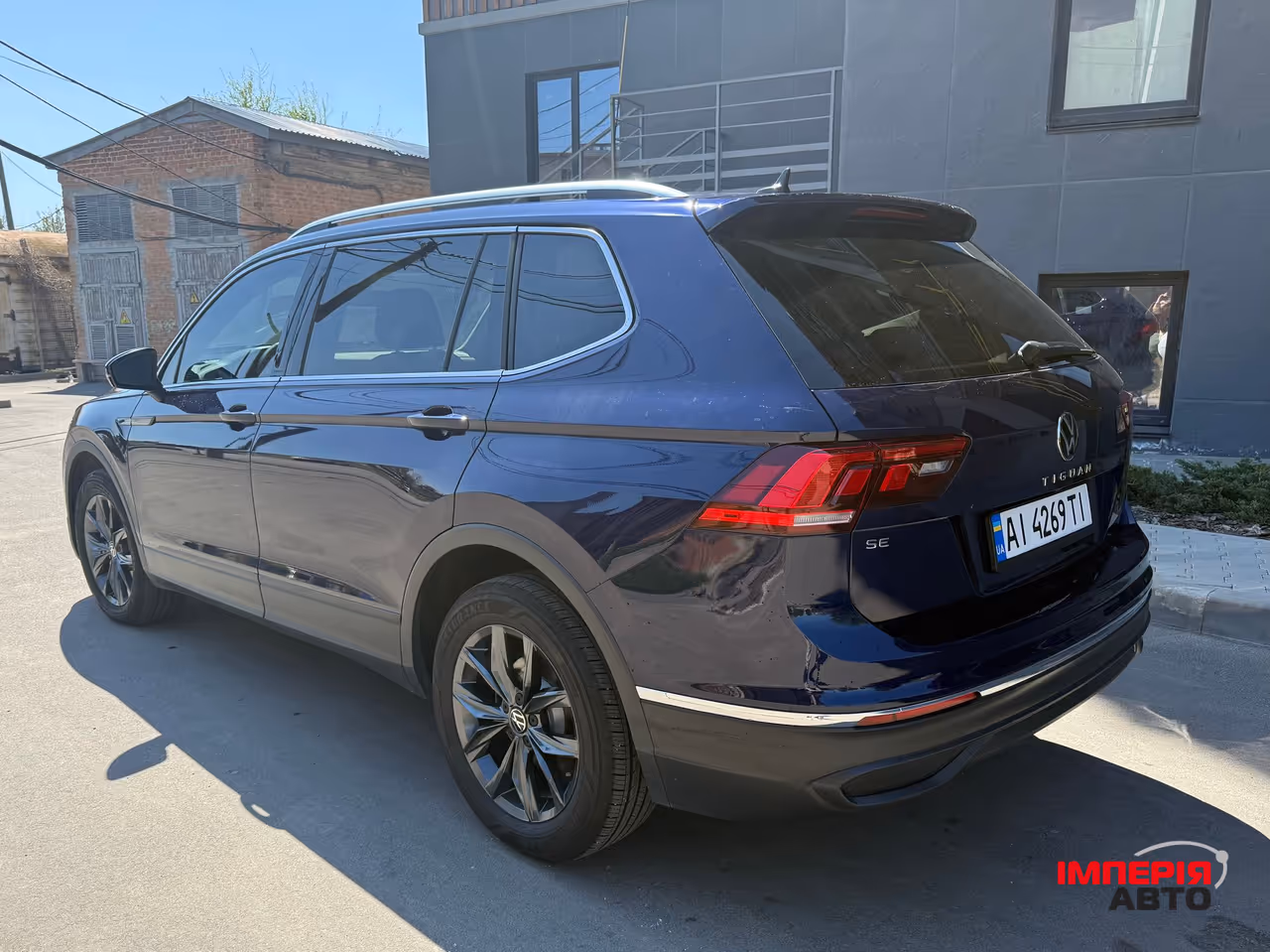 Volkswagen Tiguan - фото 6