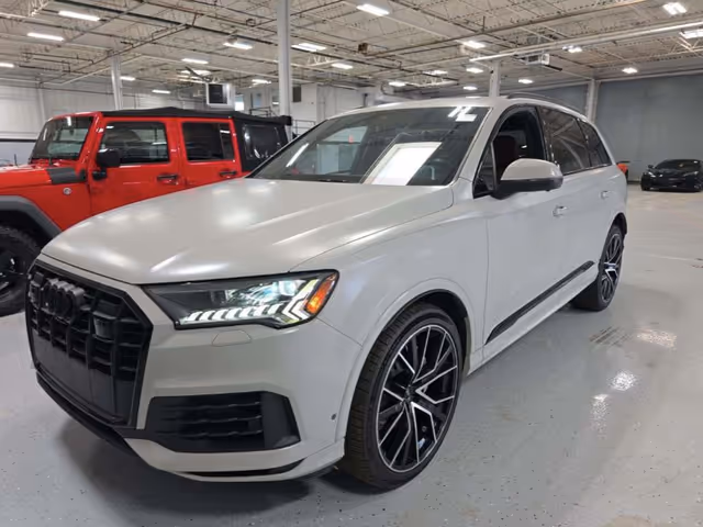 Audi Q7 - фото 2