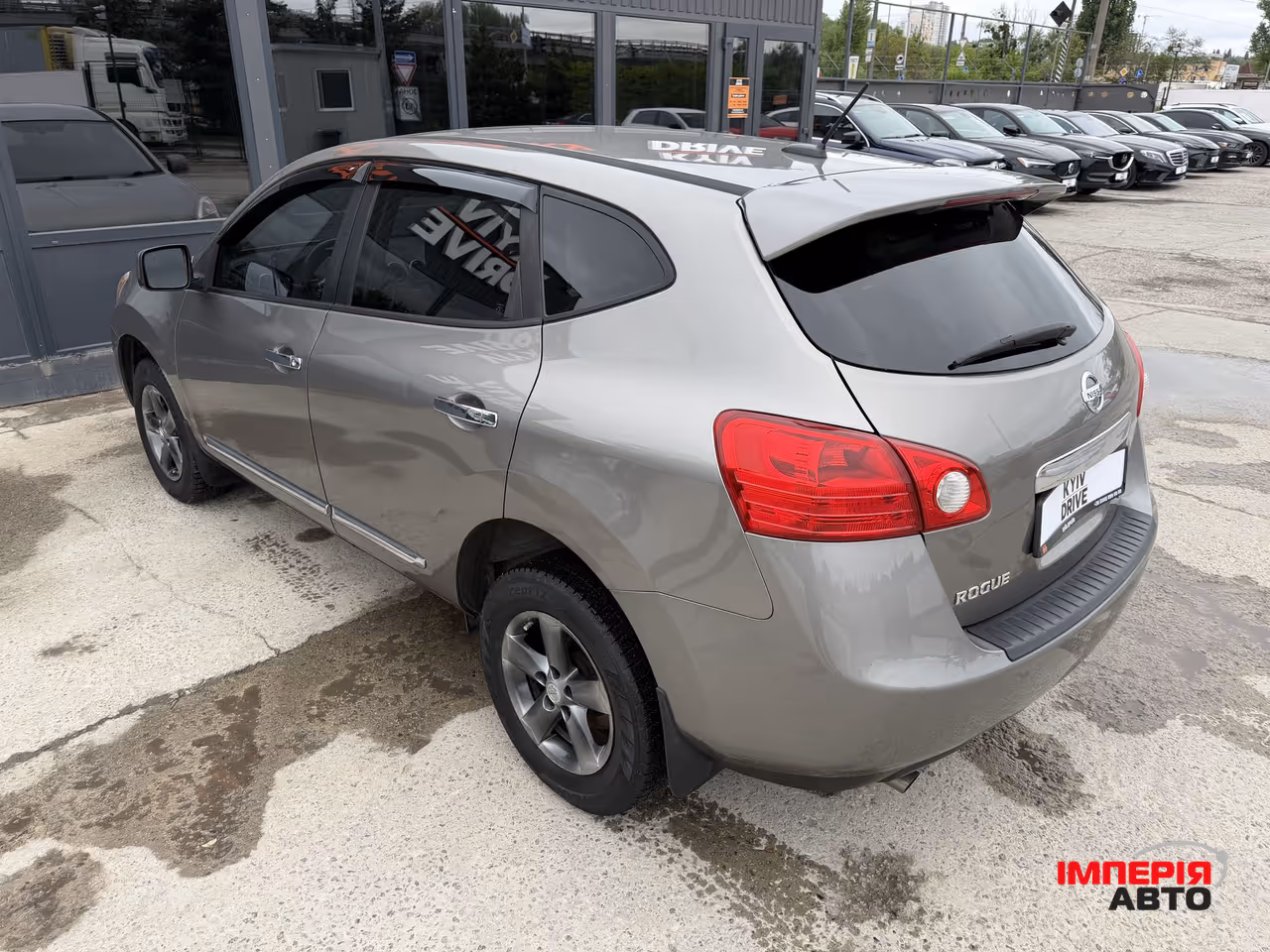 Nissan Rogue - фото 7