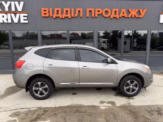 Nissan Rogue - фото 3