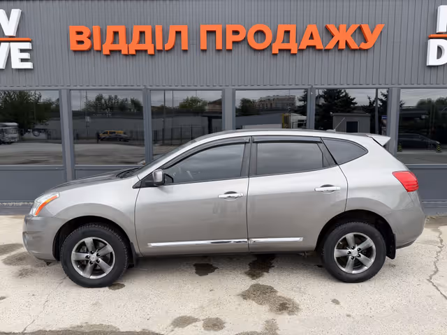 Nissan Rogue - фото 2