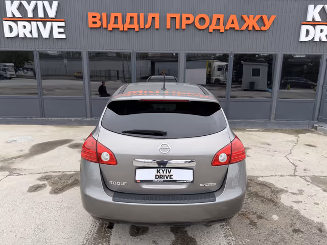 Nissan Rogue - фото 4