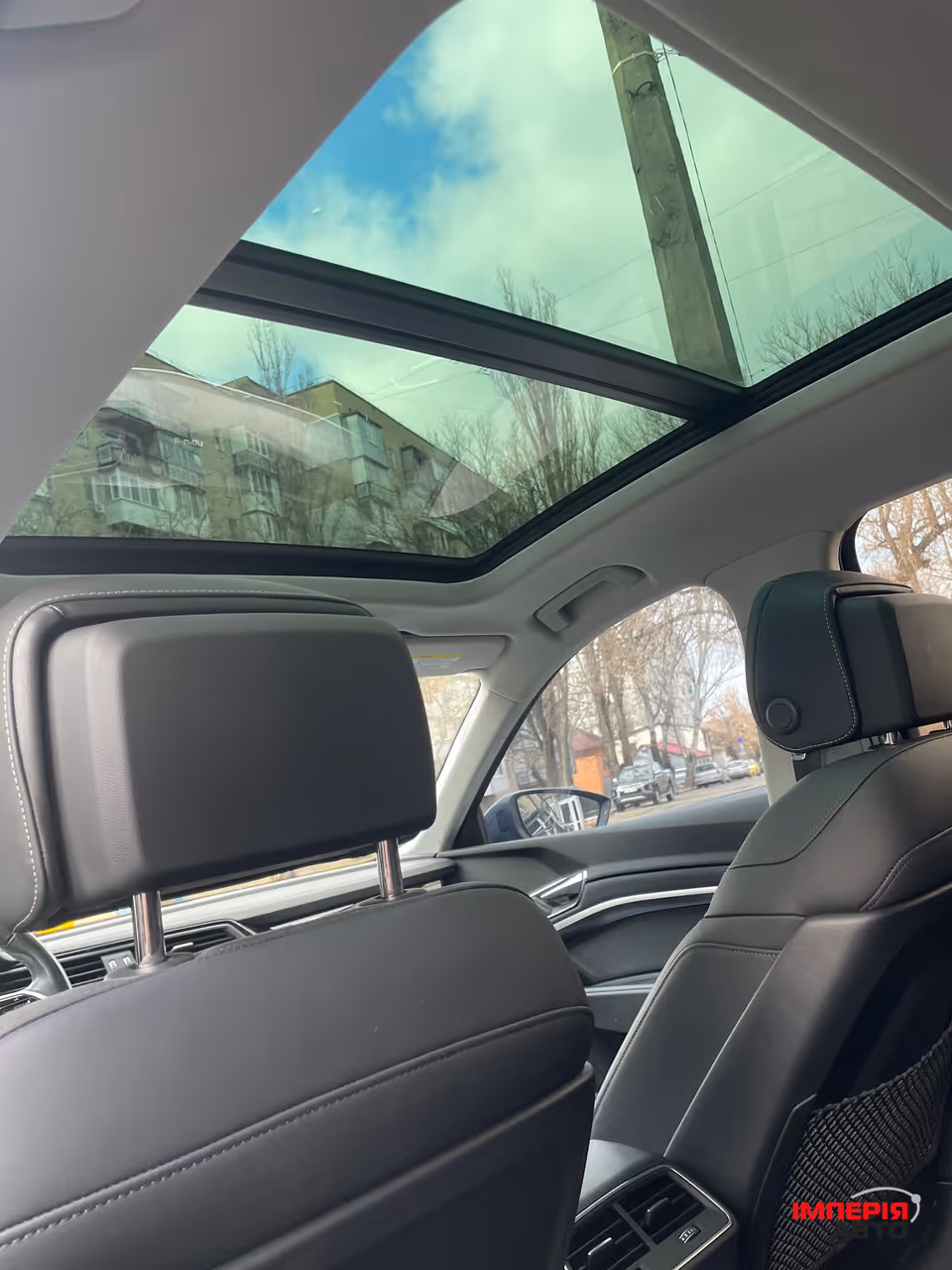 Audi Q8 e-tron - фото 8