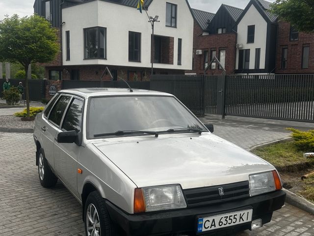 Lada (ВАЗ) 21099 - зображення 1