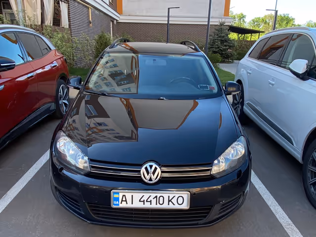 Volkswagen Jetta - фото 1